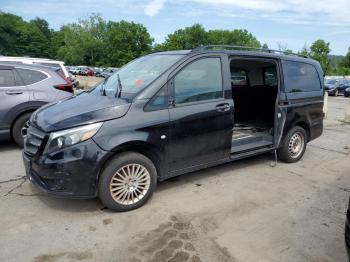  Salvage Mercedes-Benz Metris