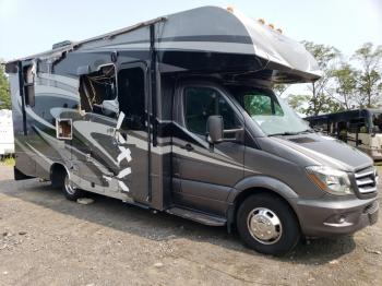  Salvage Mercedes-Benz Sprinter