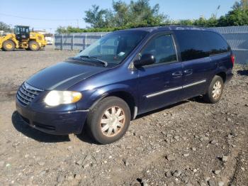  Salvage Chrysler Town & Country