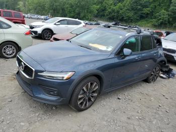  Salvage Volvo V60