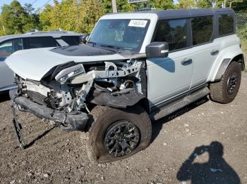  Salvage Ford Bronco