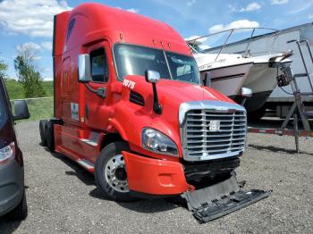  Salvage Freightliner Cascadia 1