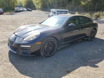  Salvage Porsche Panamera