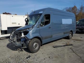  Salvage Mercedes-Benz Sprinter