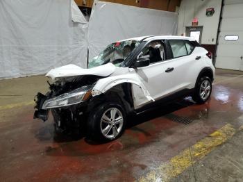  Salvage Nissan Kicks