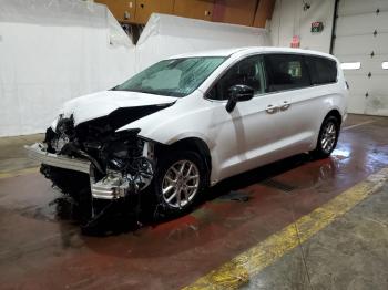  Salvage Chrysler Pacifica