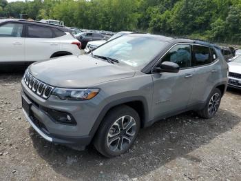  Salvage Jeep Compass