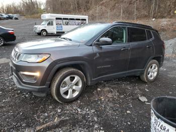  Salvage Jeep Compass