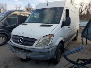  Salvage Mercedes-Benz Sprinter