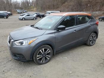  Salvage Nissan Kicks