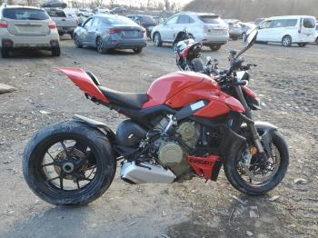  Salvage Ducati Streetfigh