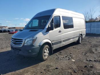  Salvage Mercedes-Benz Sprinter