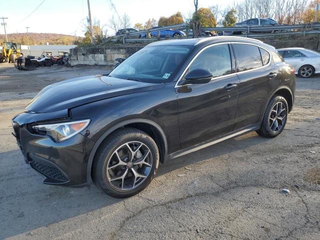  Salvage Alfa Romeo Stelvio