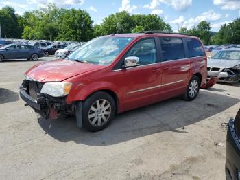  Salvage Chrysler Minivan