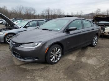  Salvage Chrysler 200