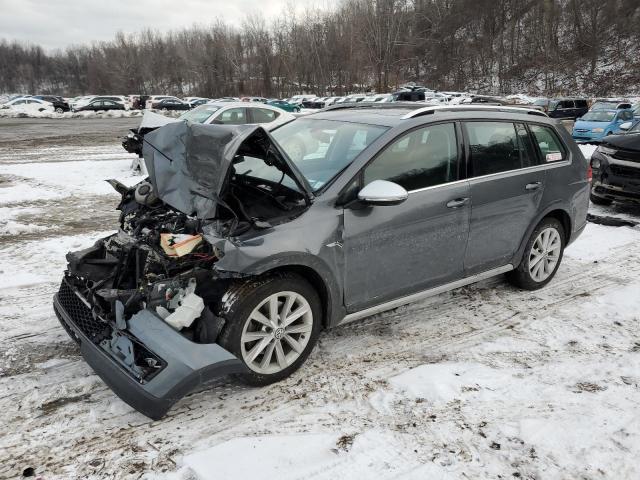  Salvage Volkswagen Golf