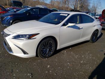  Salvage Lexus Es