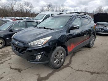  Salvage Hyundai TUCSON