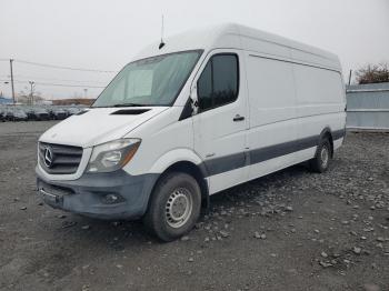  Salvage Mercedes-Benz Sprinter