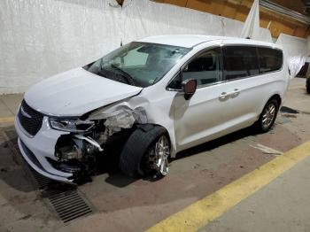  Salvage Chrysler Pacifica