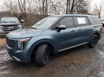  Salvage Kia Carnival