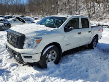  Salvage Nissan Titan