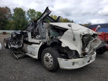  Salvage Peterbilt 587