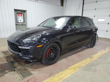  Salvage Porsche Cayenne