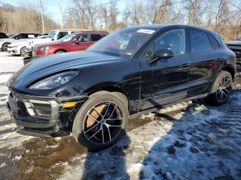  Salvage Porsche Macan Base