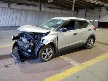  Salvage Nissan Kicks