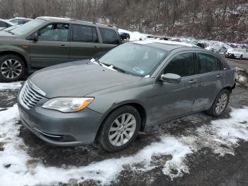  Salvage Chrysler 200