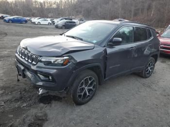  Salvage Jeep Compass