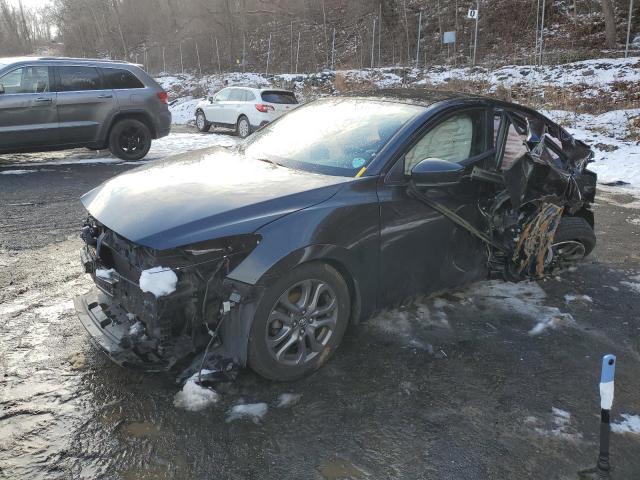  Salvage Toyota Yaris