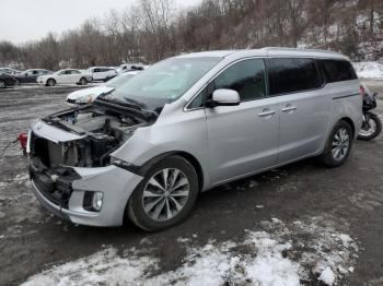  Salvage Kia Sedona