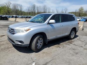 Salvage Toyota Highlander