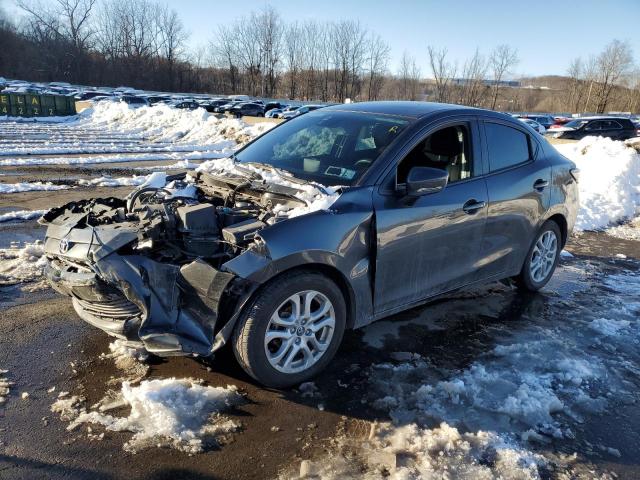  Salvage Toyota Yaris