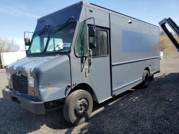  Salvage Freightliner Chassis M