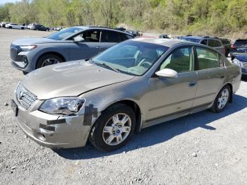  Salvage Nissan Altima