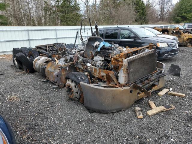  Salvage Freightliner Cascadia 1