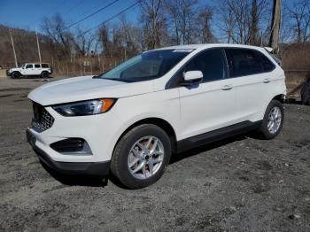  Salvage Ford Edge