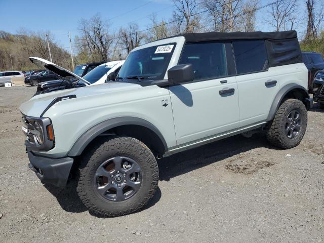  Salvage Ford Bronco