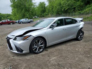  Salvage Lexus Es