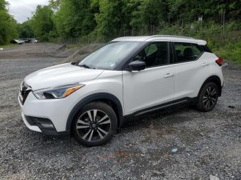  Salvage Nissan Kicks