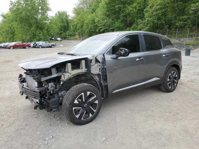  Salvage Nissan Kicks