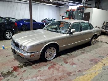  Salvage Jaguar Xj6