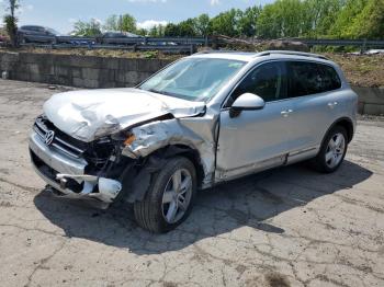  Salvage Volkswagen Touareg
