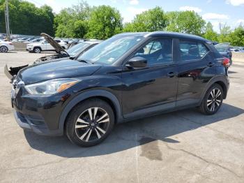  Salvage Nissan Kicks