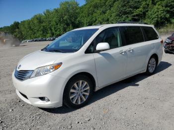  Salvage Toyota Sienna