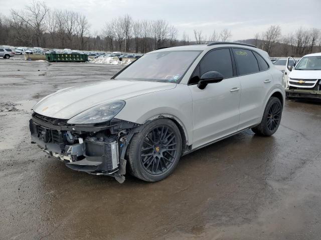  Salvage Porsche Cayenne