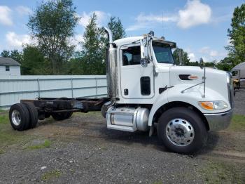  Salvage Peterbilt 335